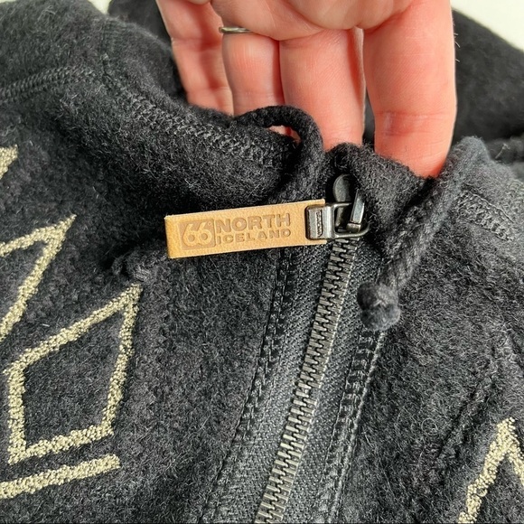 66 North Black Kaldi Arctic Wool-Blend Hooded Icelandic Zip-up Hoodie Sweater - Picture 6 of 16